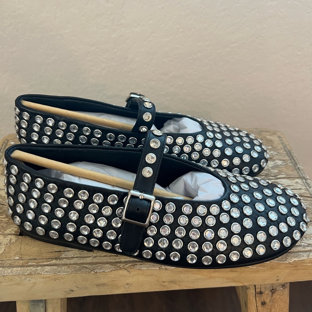 TONY BIANCO Miami Flat in Black Nappa
